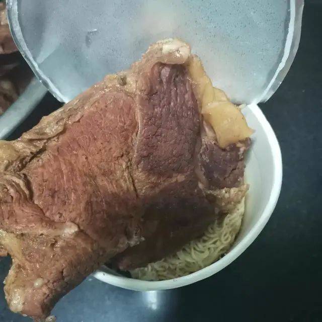 原创几块钱一袋的泡面也来炫富了何炅张云雷贡献新做法