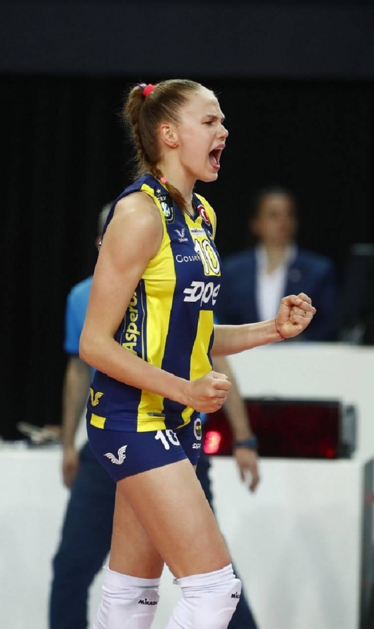 还得看颜值哟,比如之前的希尔,布里西奥,木村沙织,文正媛要想成为 ace