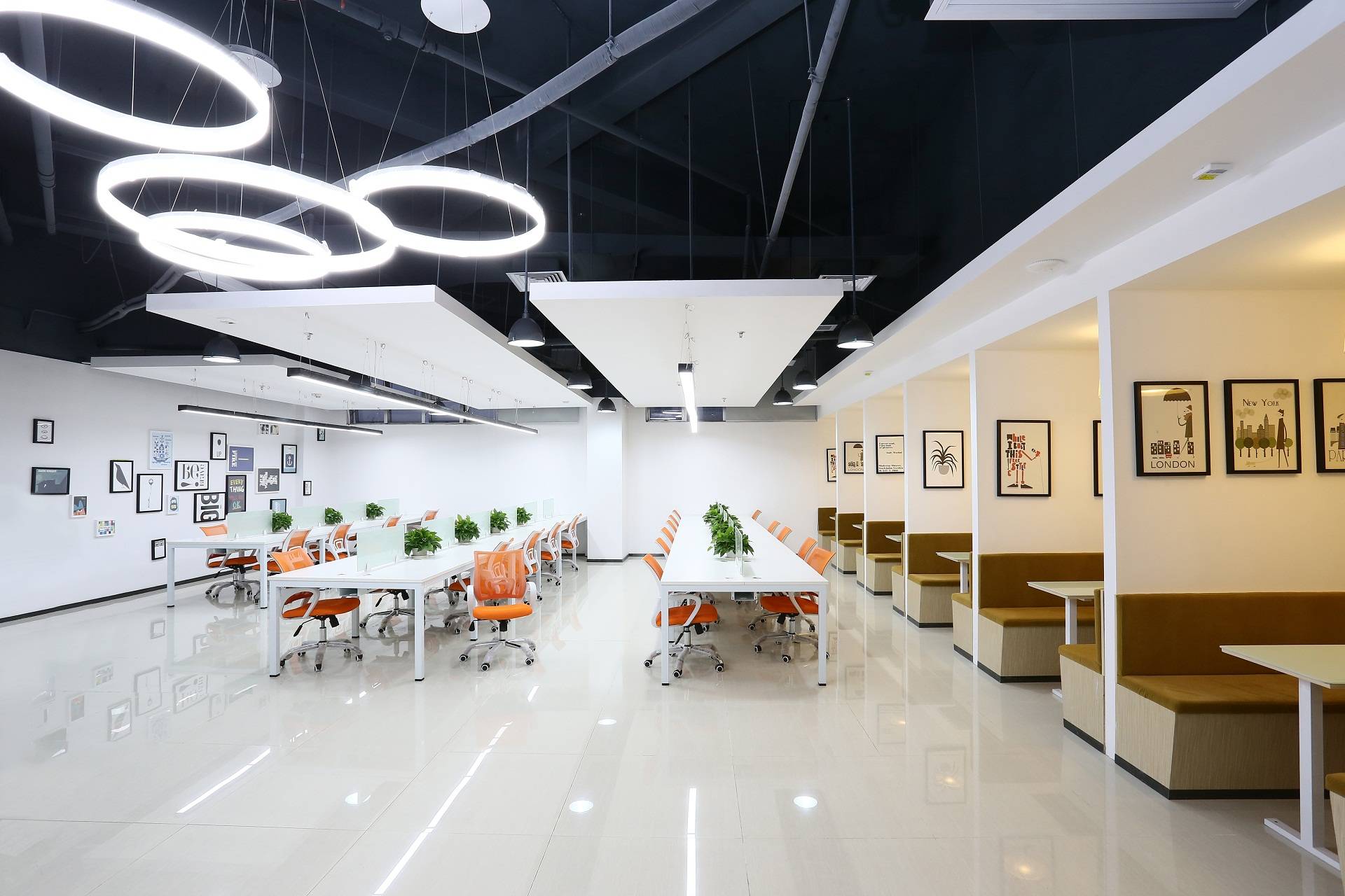 创富港打造高性价比空间与服务,有效为创业者节省成本_办公_企业_降低