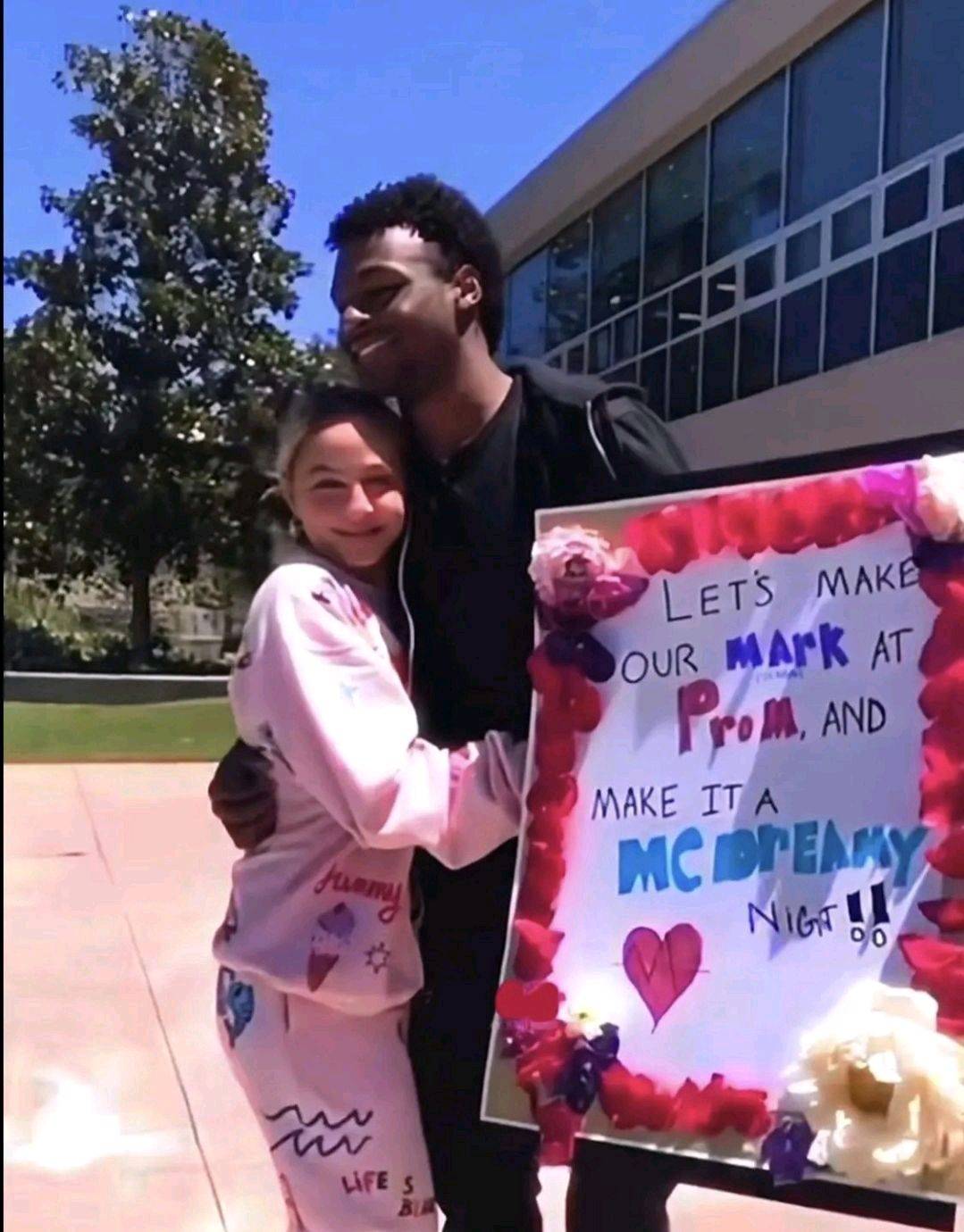 6米,小巧玲珑,很幸福_布朗尼_女朋友_cba