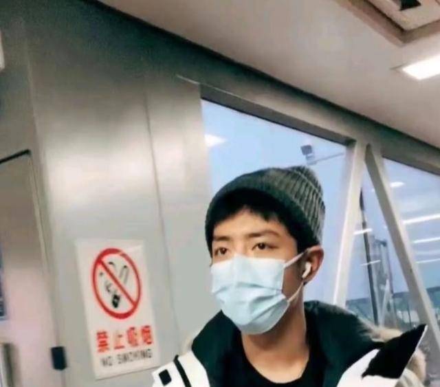 肖战逛街伪装太简单以为粉丝认不出没想到会这样
