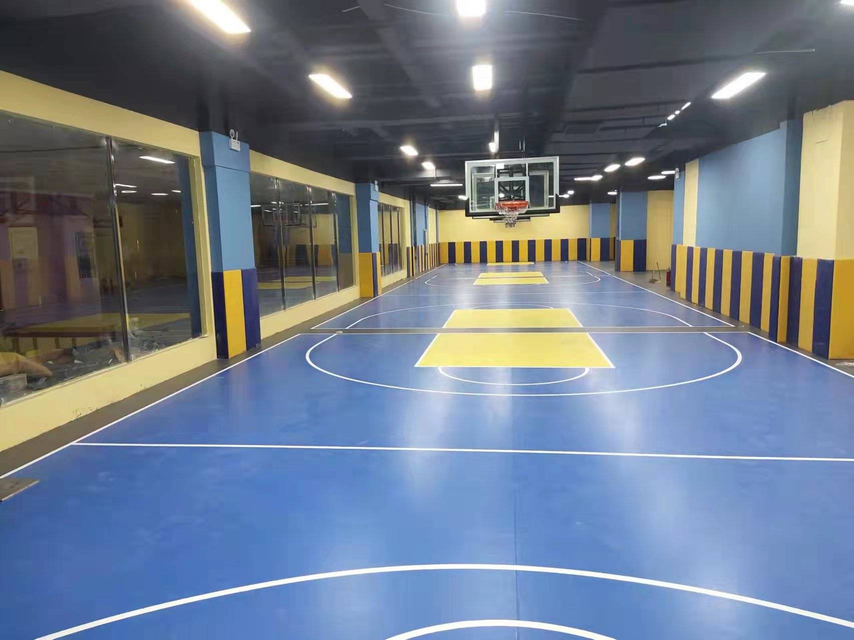 篮球场地胶损耗多少算正常