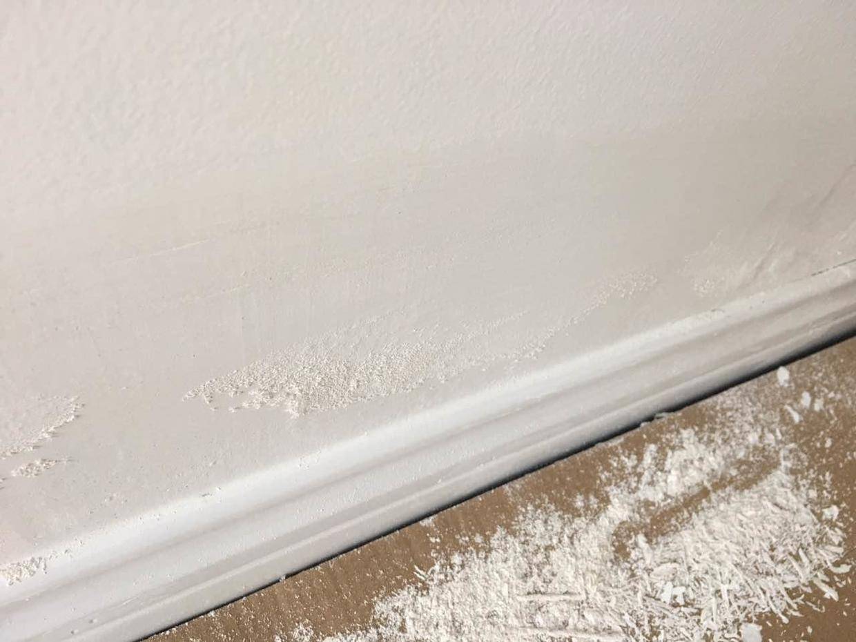 刚入住墙面就粉化掉皮,原来装修工人在这些地方偷懒了_防水_问题_情况