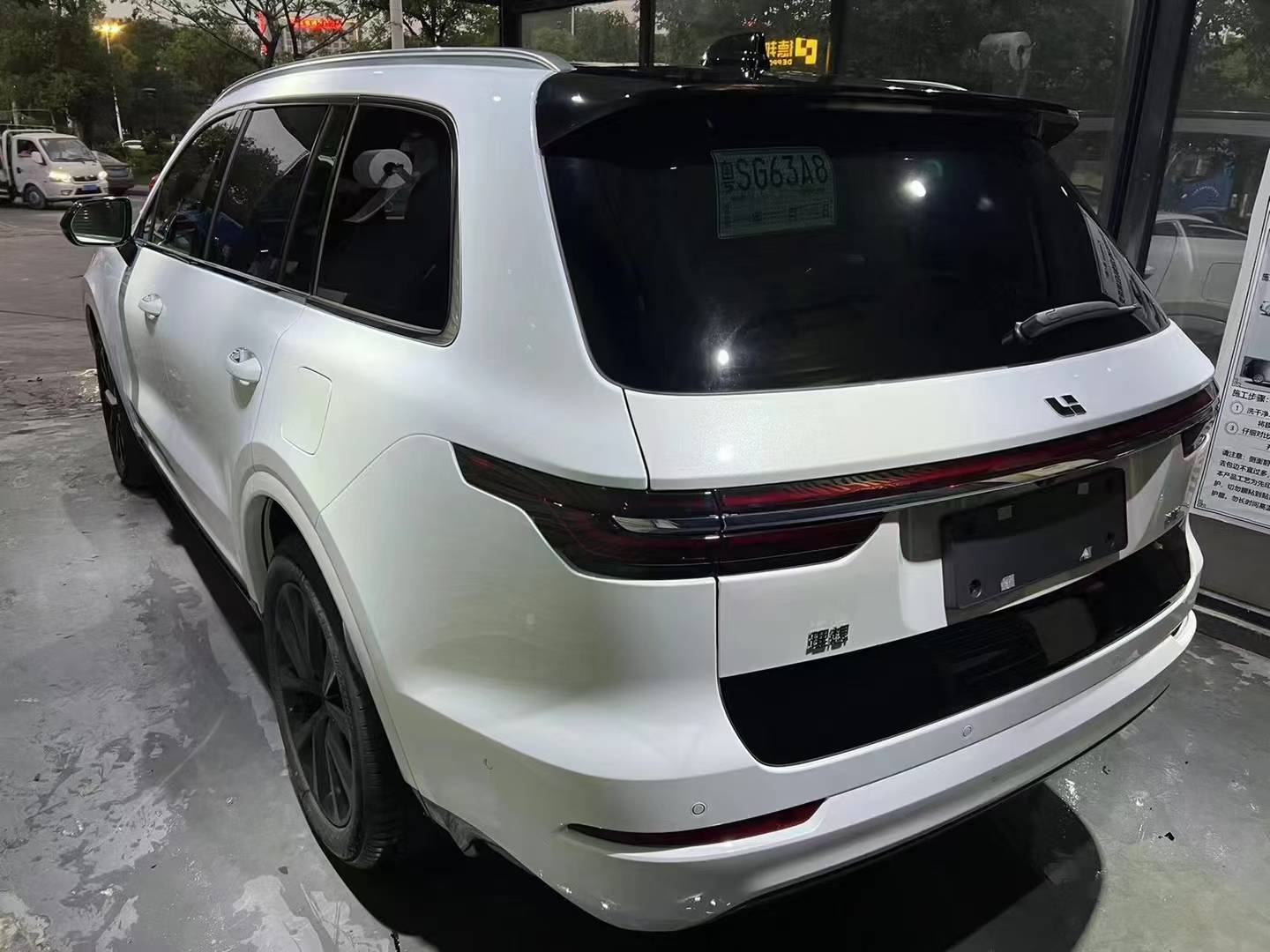 evomax易玛改色膜:理想one贴膜双拼车衣 亮黑tpu车顶