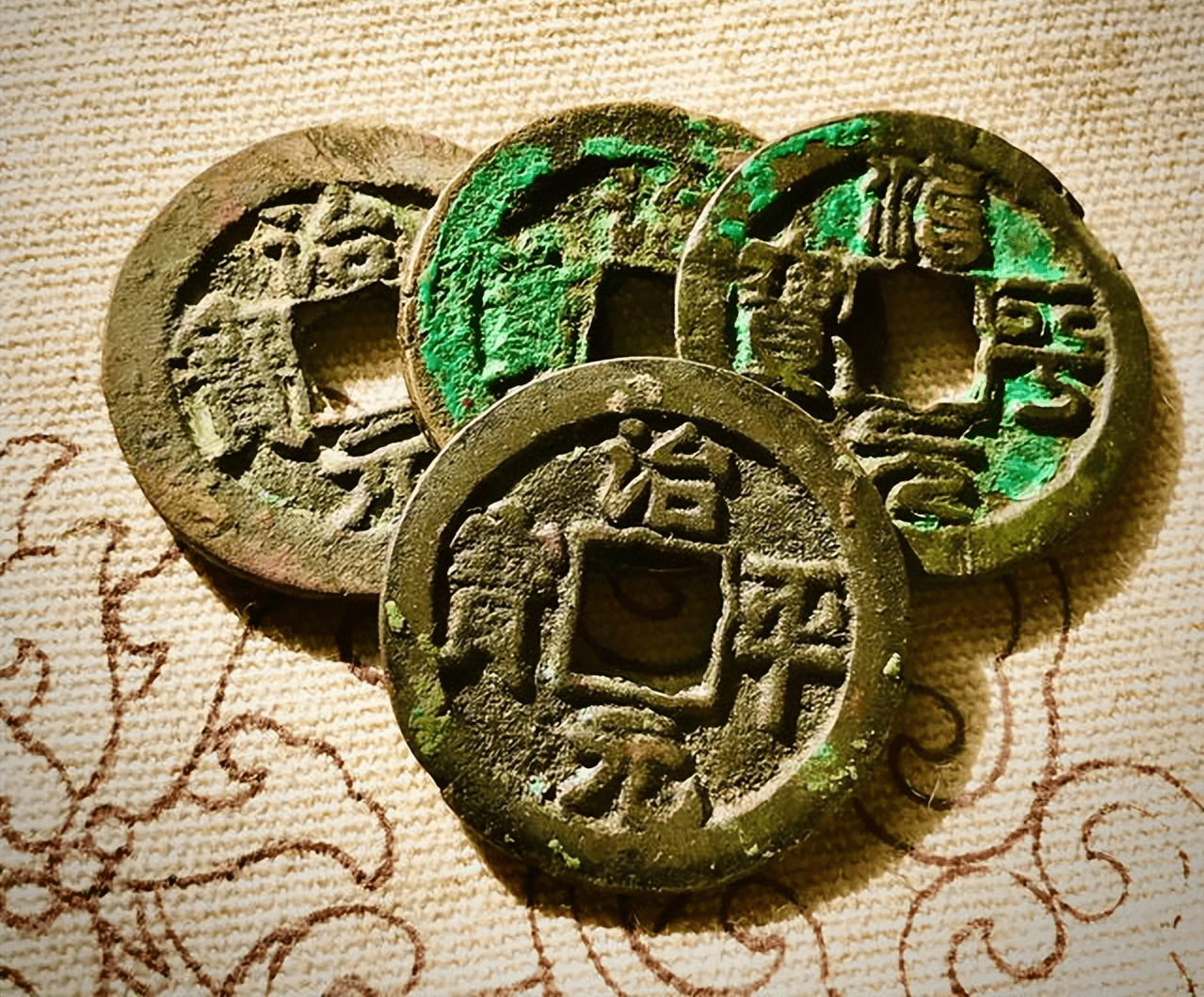 治平钱币年间,司马光编写《资治通鉴》的开端_钱文_通宝_赵曙 治平钱币年间,司马光编写《资治通鉴》的开端_钱文_通宝_赵曙