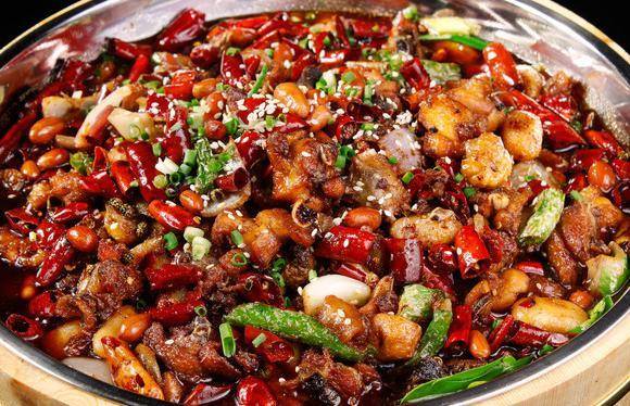 干锅兔,香辣美味,焦香十足,鲜椒兔爽口嫩滑,特好吃_兔肉_步骤_兔子