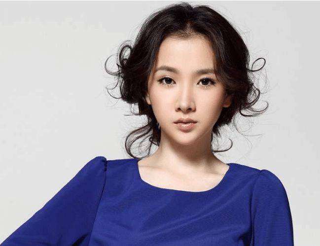 她曾和朱亚文恋爱在一起9年,连徐帆都称赞她,如今却混成了这样_潘禹彤