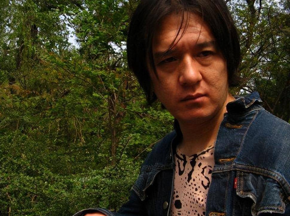 曾是伍宇娟的前夫,周迅的前男友,贾宏声为何跳楼身亡?