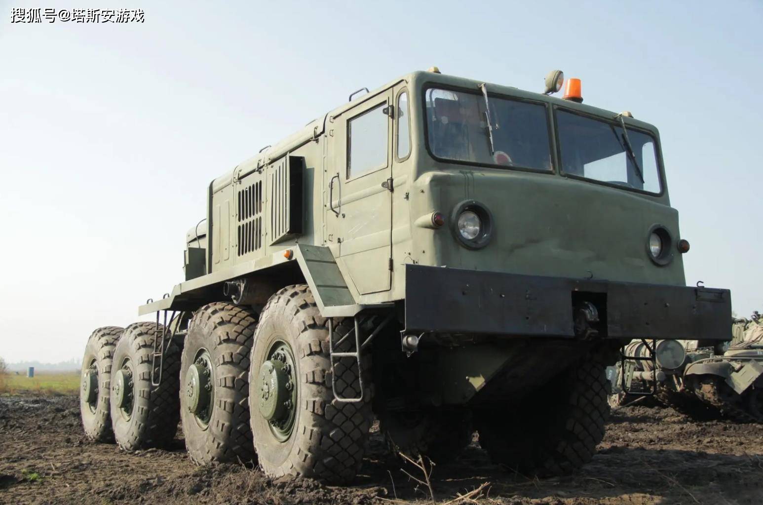 俄罗斯军用拖车图片