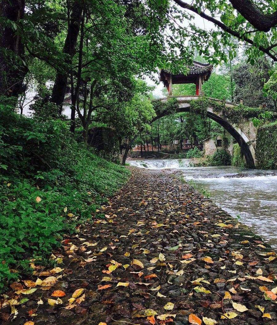 江南风水第一村，已有1800年历史，是理想的居住境界