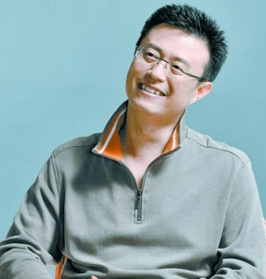 原创央视主持人白燕升照顾瘫痪妻子不离不弃50岁再生二胎获幸福