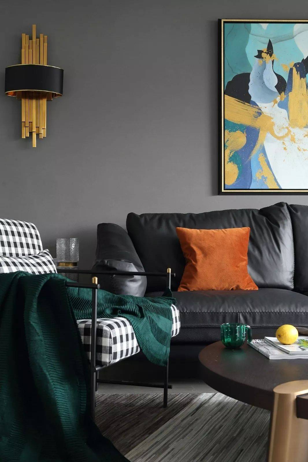 高级灰撞色刚柔并济的高级感