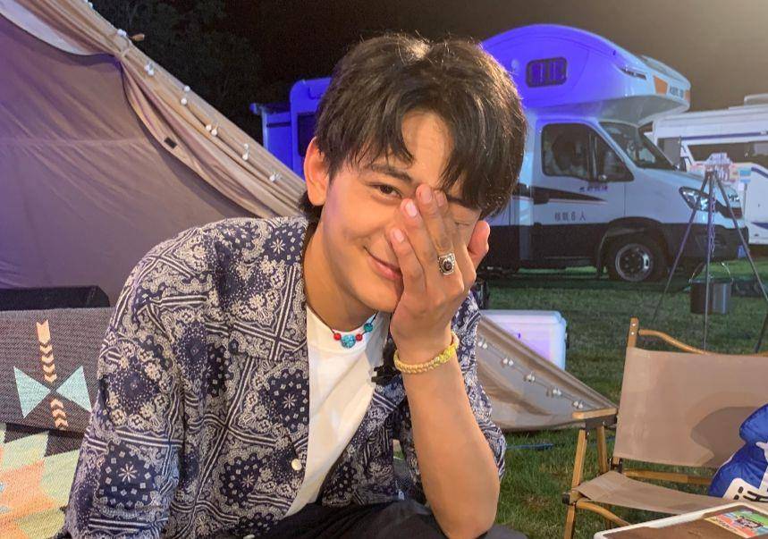 请来赵丽颖张碧晨还不够,又下重本请来一位流量明星_嘉宾_节目_周震