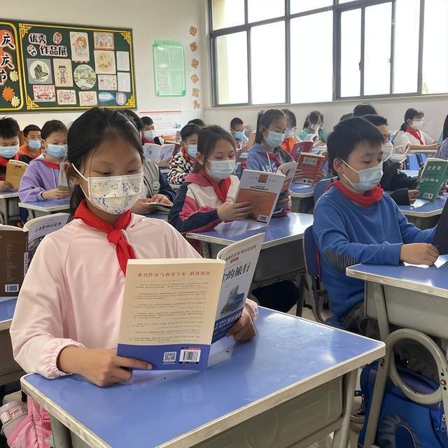 春风十里不如校园有你苏州吴江经济开发区花港迎春小学