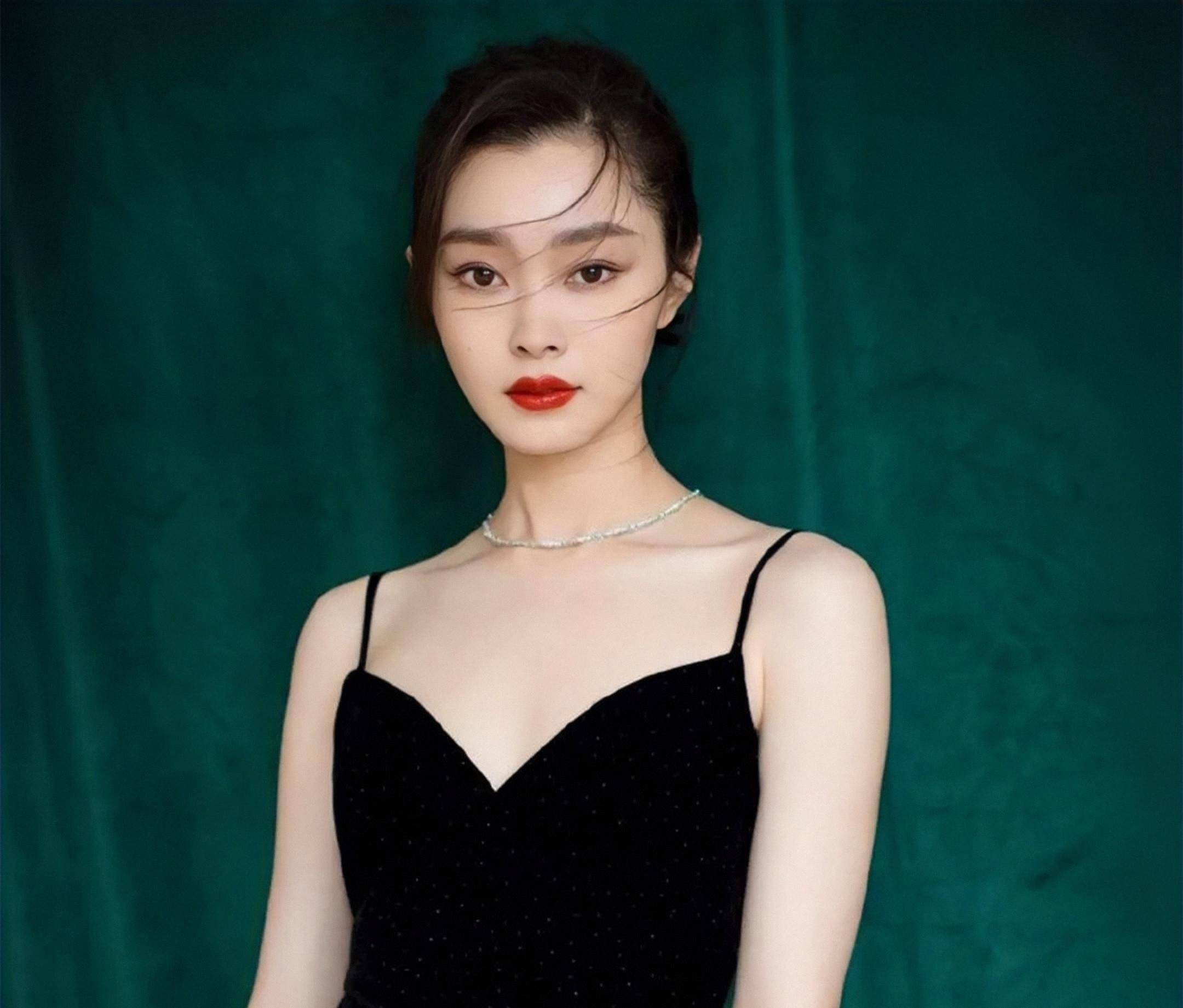 宋軼:演技不輸angelababy,不愛