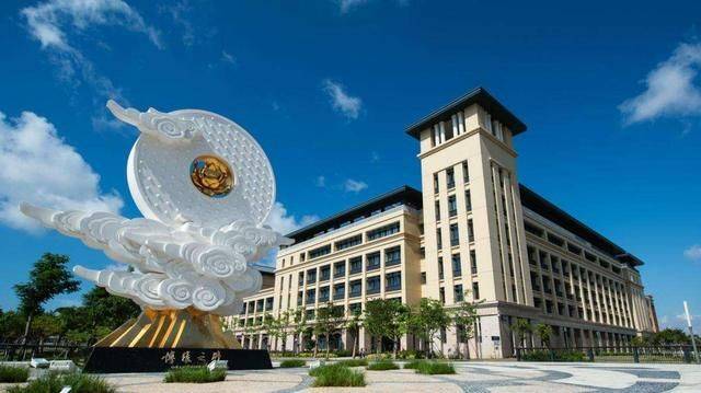 澳门大学本科申请条件及学费