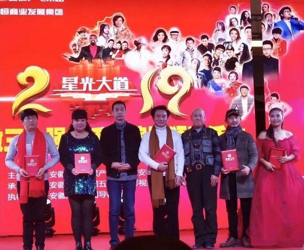 中国政法大学博士吴江南访中国收藏家协会会员王新国