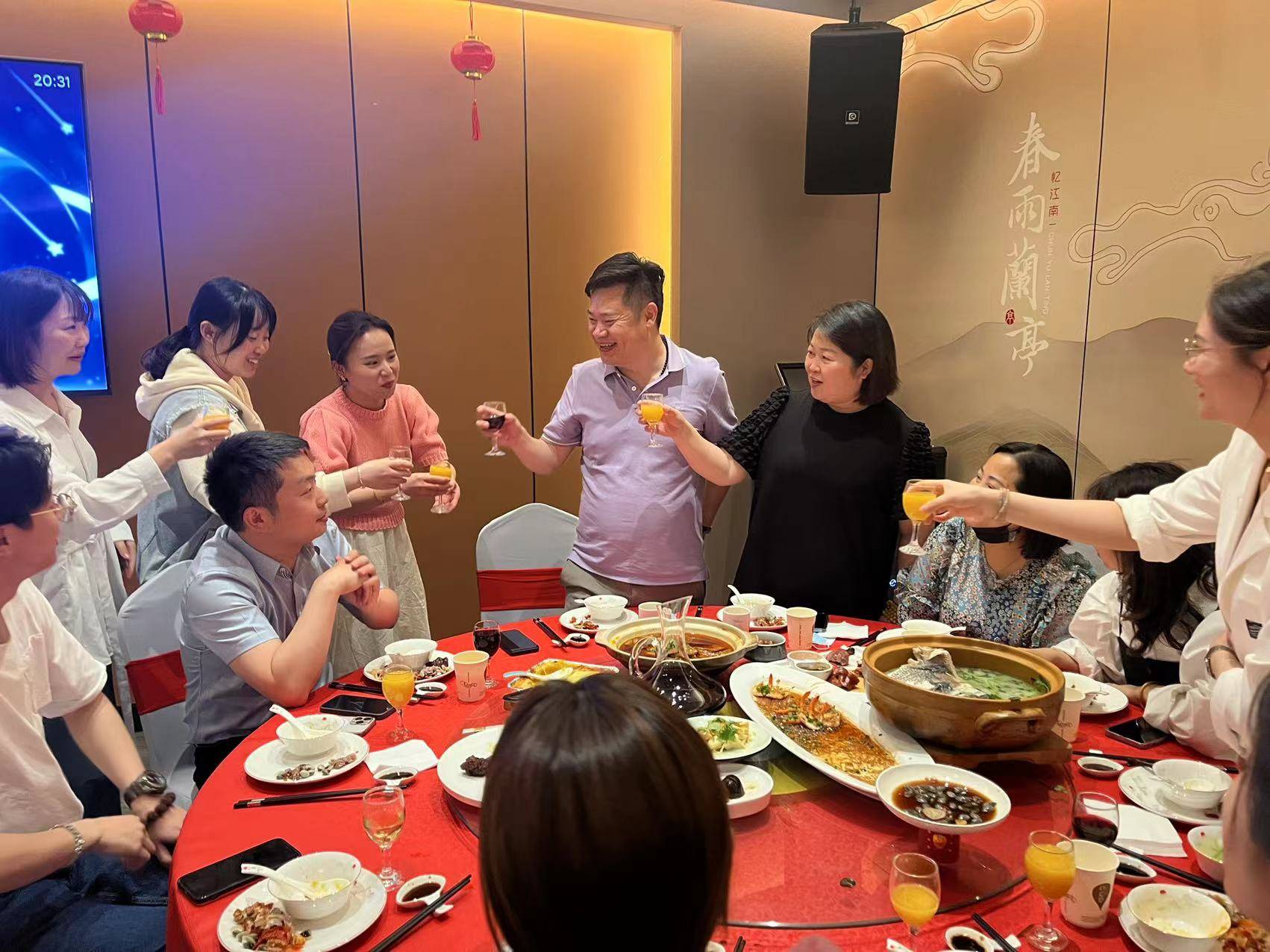 餐饮行业的变化与创新：团餐配送服务的重要性