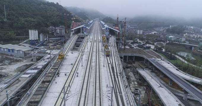 建德(也属杭州,千岛湖,宣城市,徽州区,黄山北站等十个车站