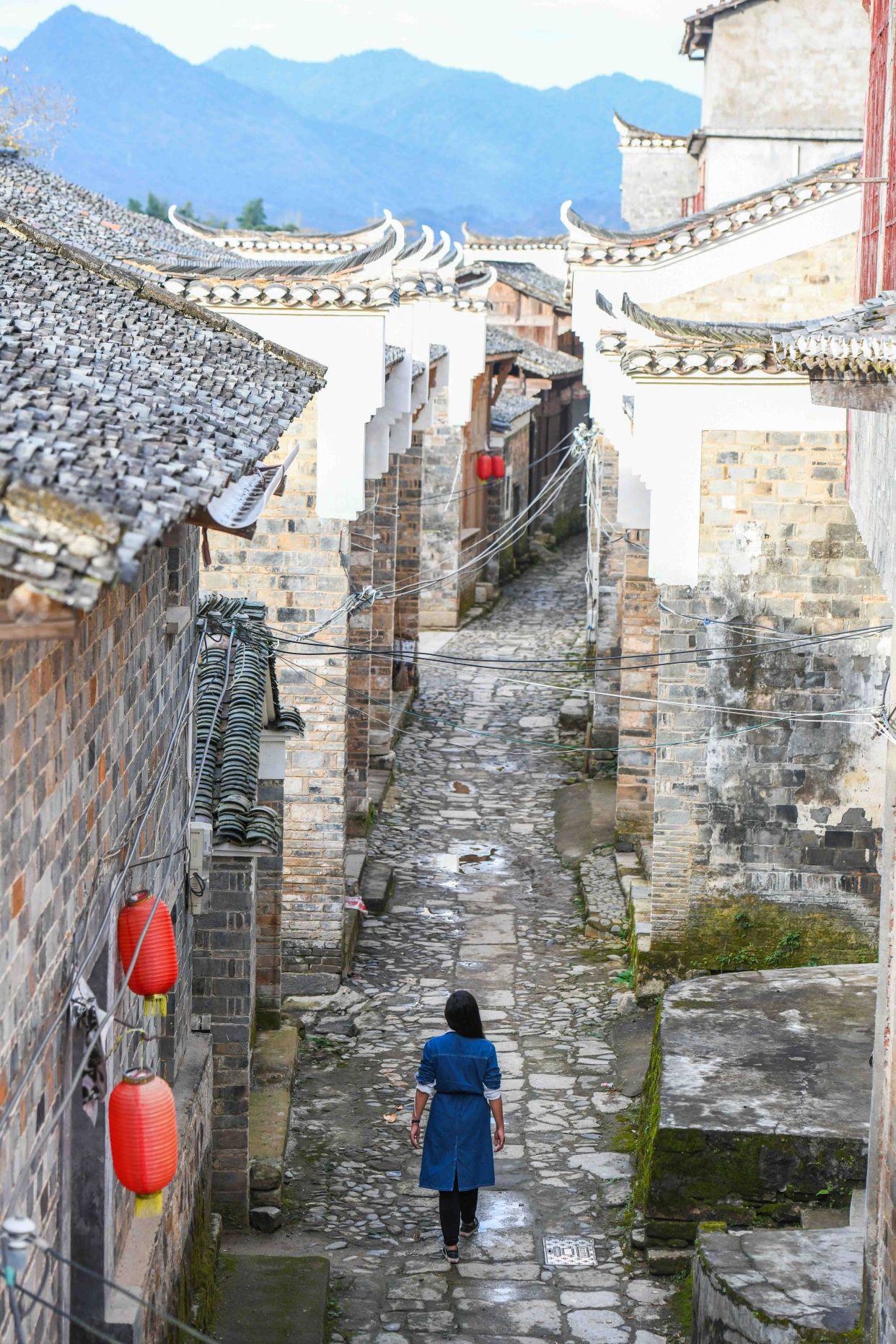 尚未开发的古街，是海上丝绸之路的源头，回到八十年代，就在江西