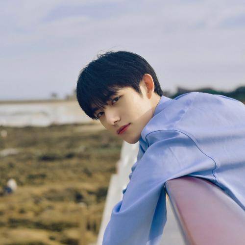 冷酷帅气的男生头像真人别来无恙万恶皆为人心