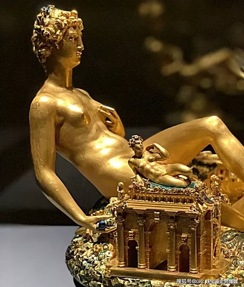 原创             雕塑版“蒙娜丽莎”，不仅是黄金饰品，也是充满文艺气息的艺术品