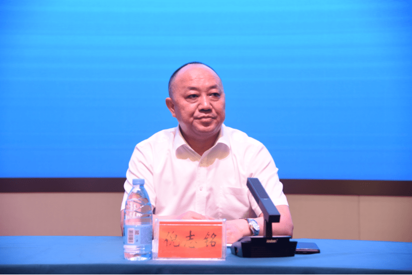 娄底市委统战部常务副部长倪志铭讲话大会现场