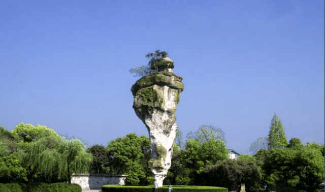 浙江一风景，距今1800多年历史，由四大部分组成，可感受江南水乡