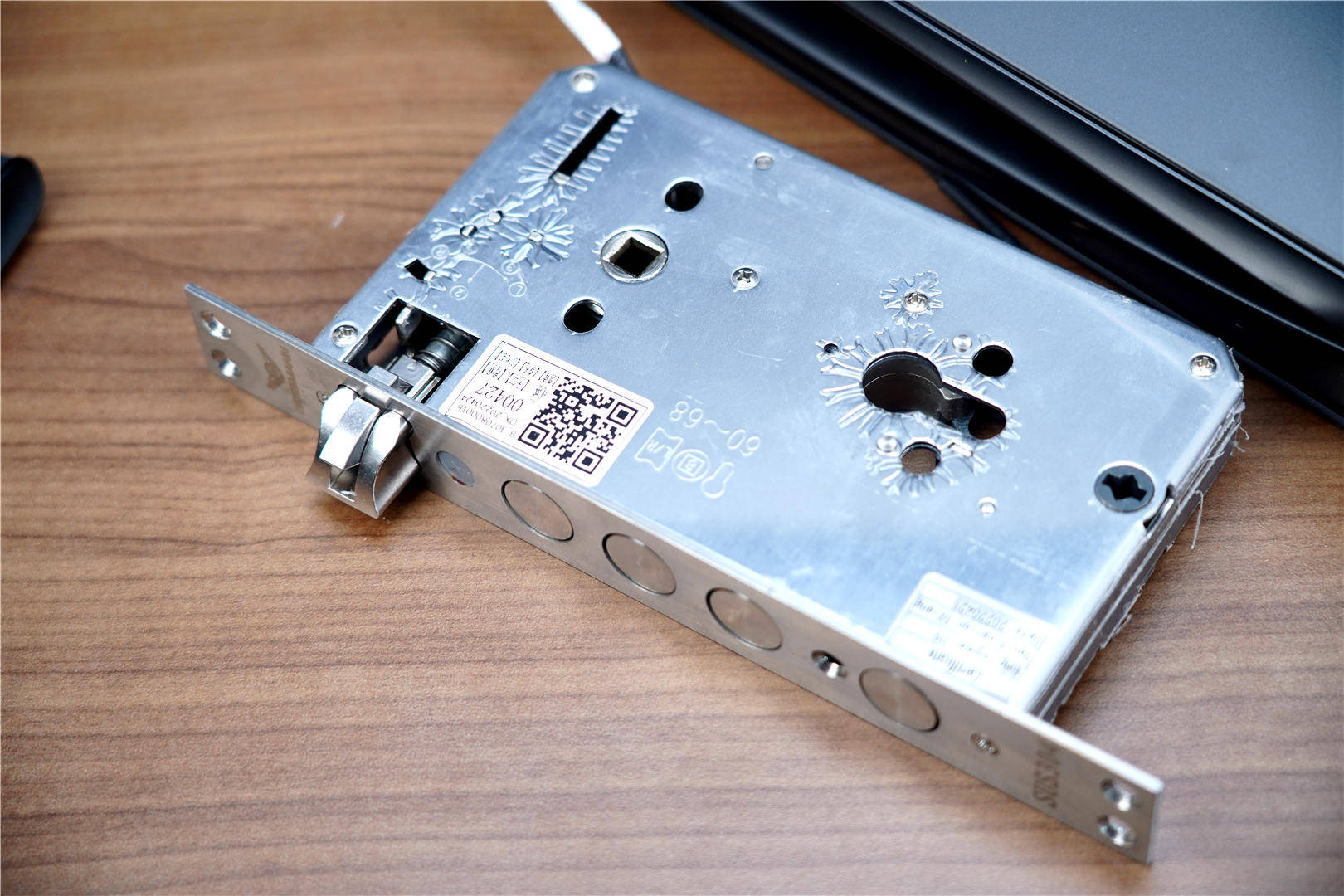 卡姿兰大眼睛保护您的居家安全德施曼q50mpro猫眼智能锁