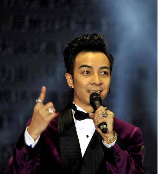 原创网红夫妻靠收租视频大火成为千万级粉丝博主