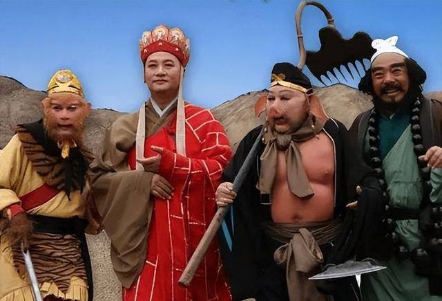《西游记》的开机时间是在1982年,二十五集电视剧,央视只给出三百万的