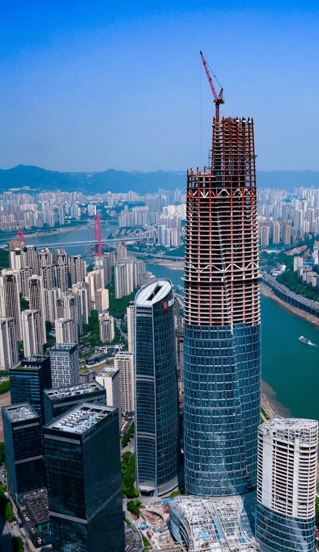 中国在建的5座超级摩天楼,有望在2年内竣工_武汉绿地中心_重庆_项目