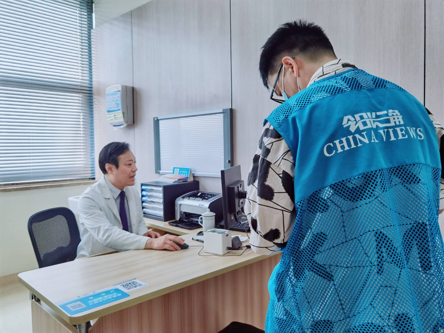 今日长三角系列人文纪录片拍摄花絮浙江省人民医院原骨科主任夏冰