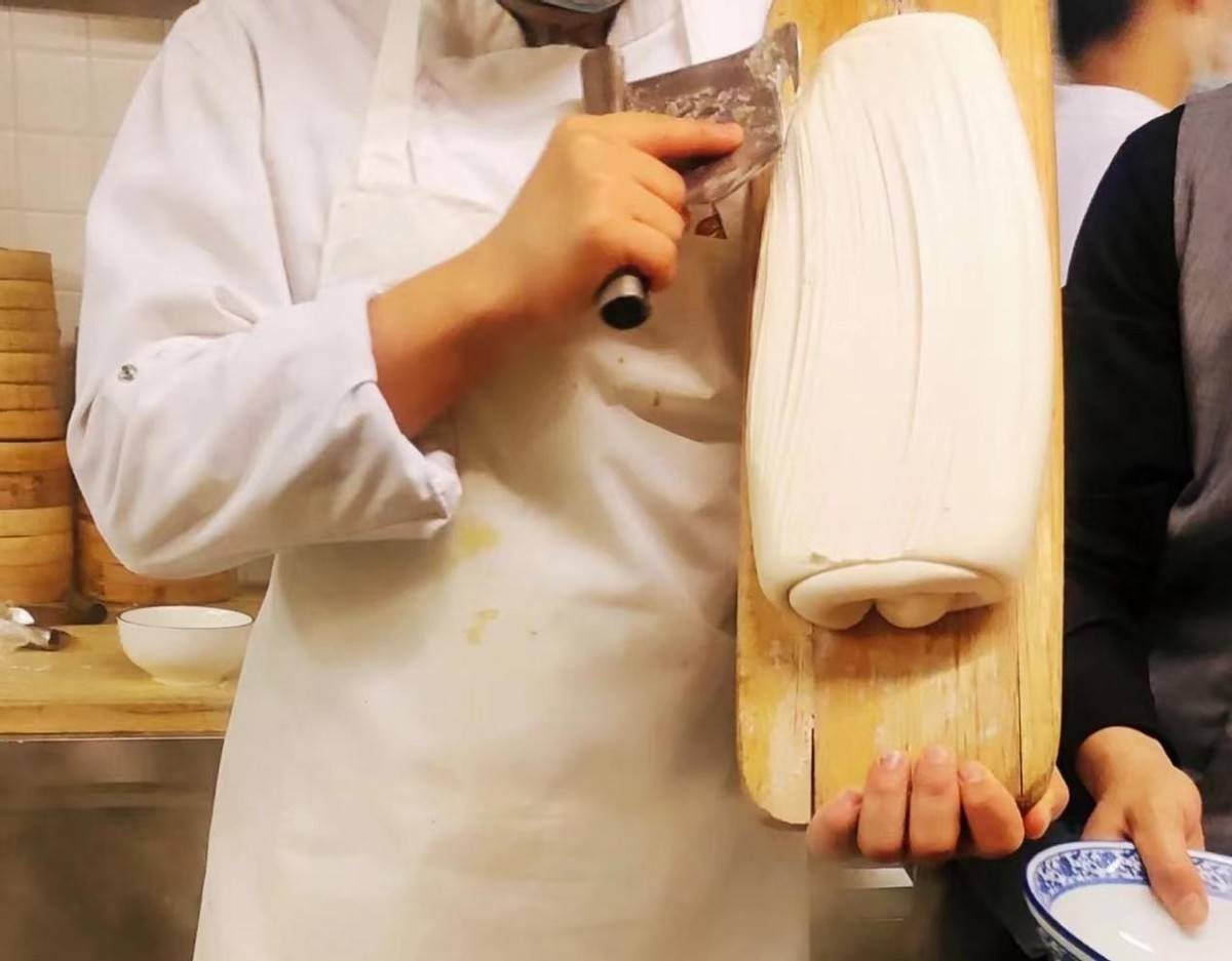 刀削面怎么削视频 来自搜狐网