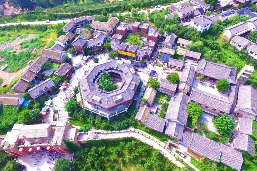 走进竹泉村红石寨开心游乐67寻梦童年