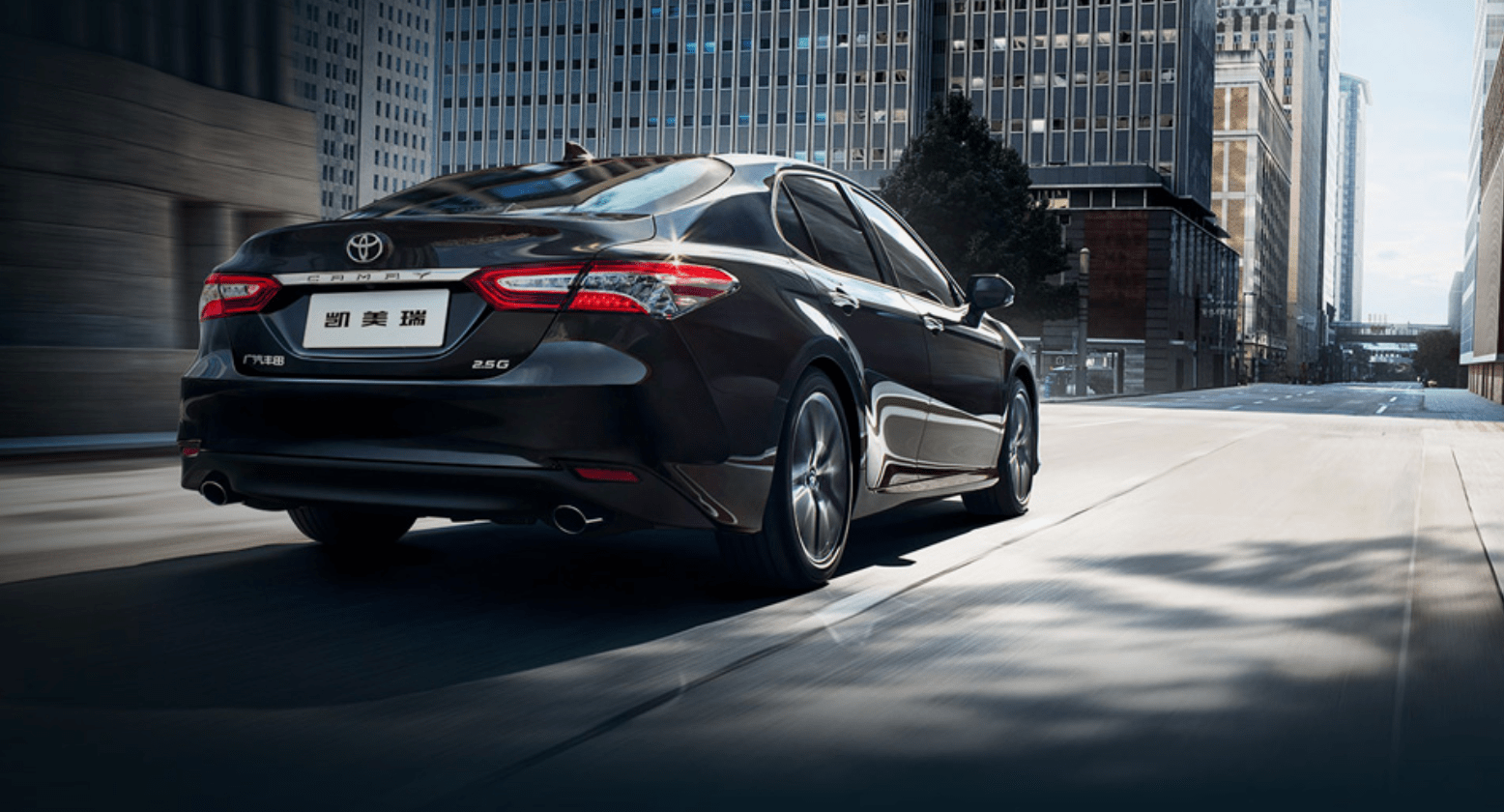 突破动人心魄2022款丰田凯美瑞上市售价1798万起