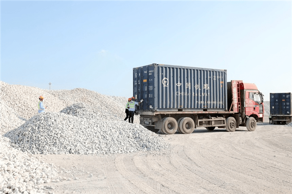 砂石运输成本直降3元广西百色铁海无缝衔
