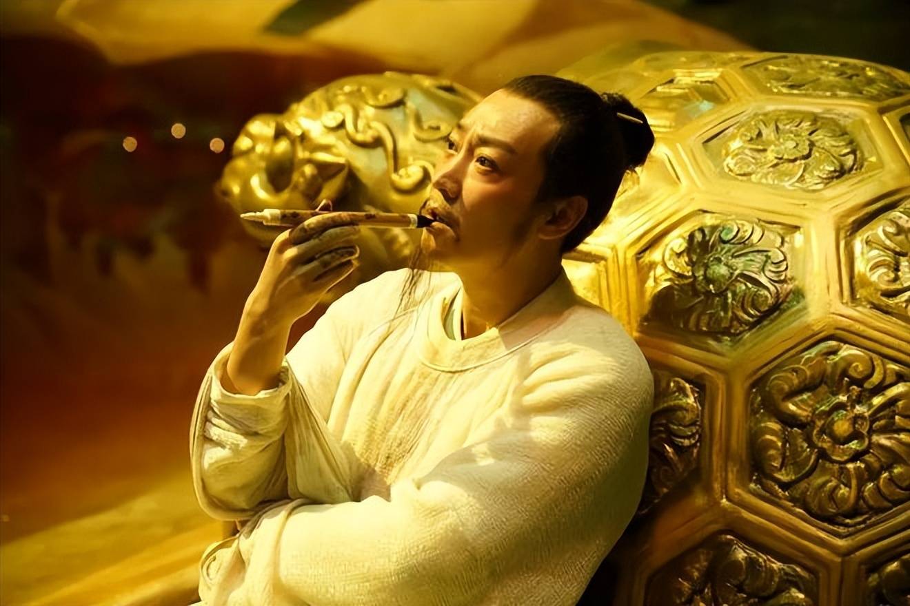 妖猫传中的李白还有一位享有盛誉的弄臣就是大清朝的纪晓岚.