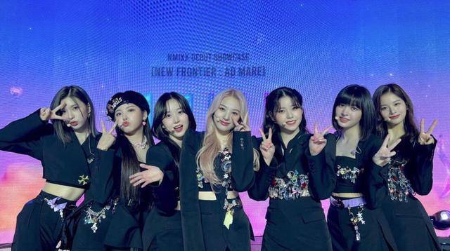 Jyp新女团nmixx正式亮相 要成为像twice Itzy那样的人 前辈 Jyp娱乐公司 练习室