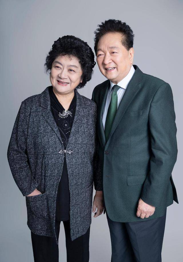 张筠英教授于1987年,同瞿弦和,王刚,关山,曹灿,张家声,孙兆林,金乃千