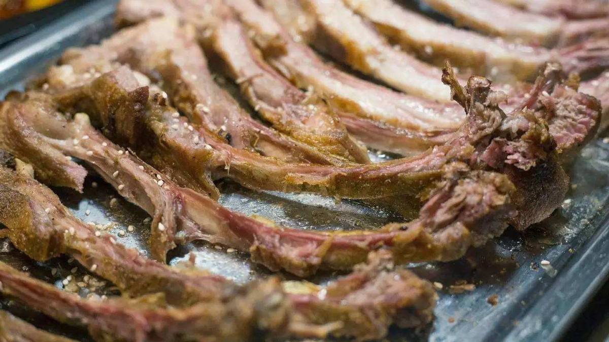 7,陕西的横山羊肉陕西除了靖边地区的羊肉非常有名之外,还有一个地方