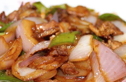 原创炒洋葱肉丝时记住关键一步肉丝吃起来口感又香又嫩