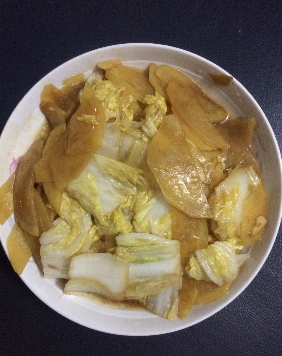 原创炒菜好不好吃配菜很关键一道白菜炒土豆新炒法
