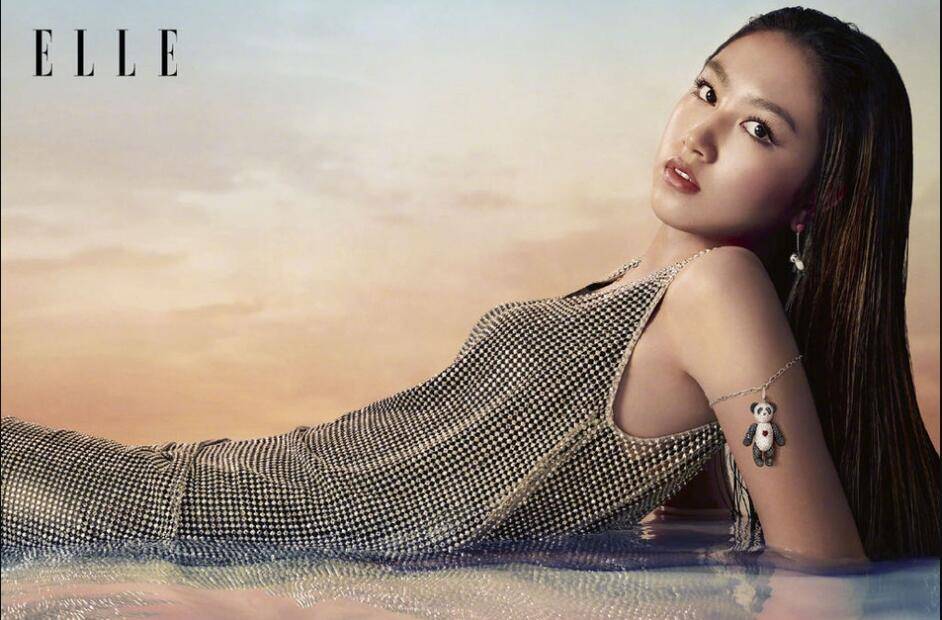 原创16岁任晴佳近照时尚时尚3岁会走猫步任达华反对女儿进娱乐圈