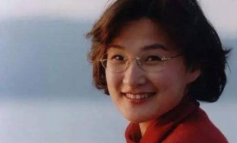 原创49岁毒舌女主持董倩为何曾被观众喊话退出央视主持圈