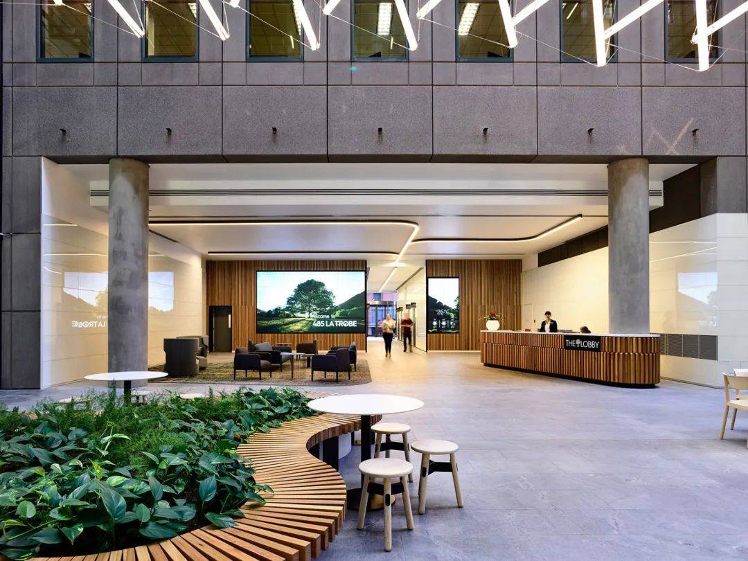 办公会所式花园景观,在这样的环境里上班是一种享受!_植物_中庭_空间