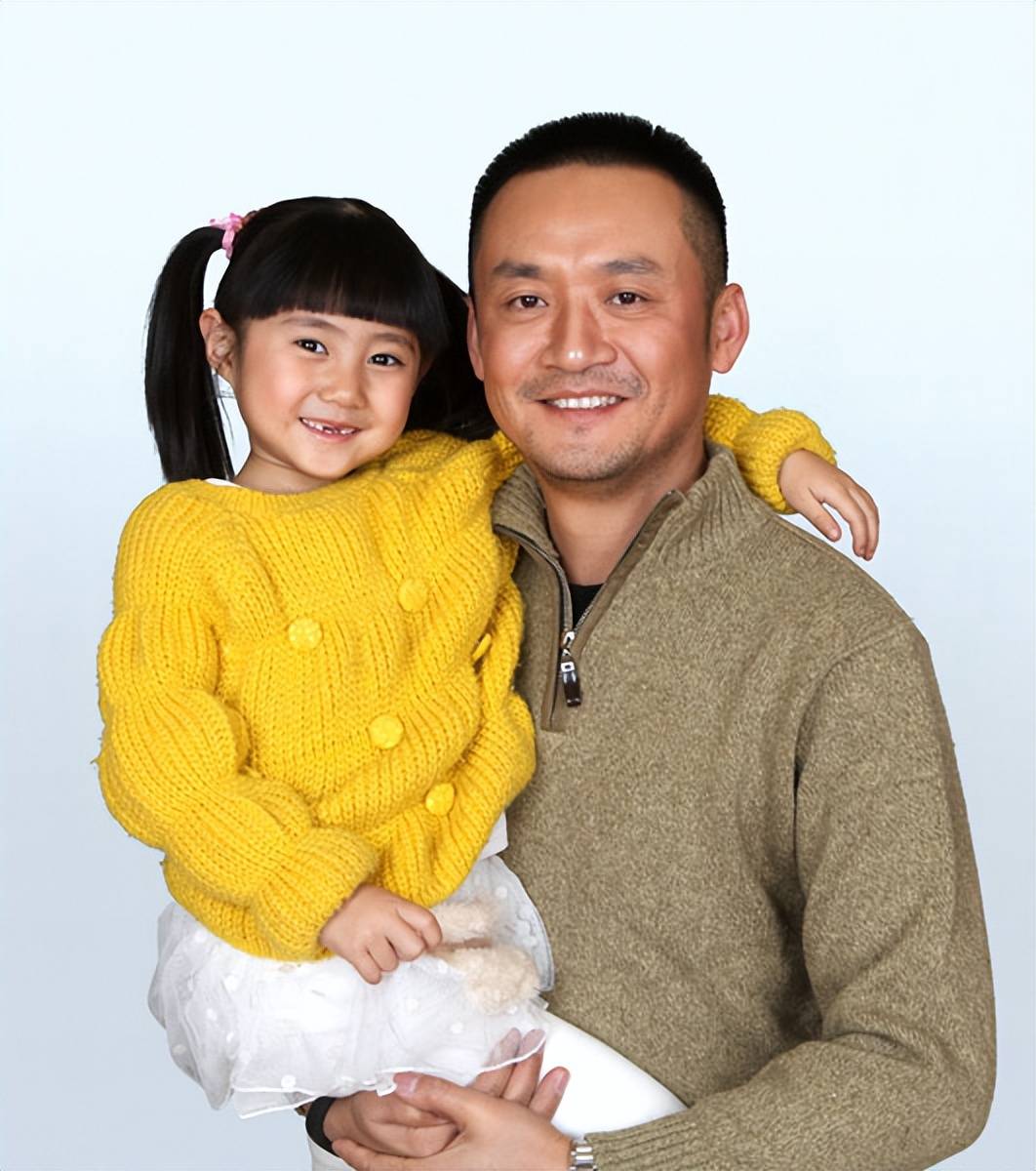 坎坷男星李坤霖演配角走红亲情和婚姻都有泪