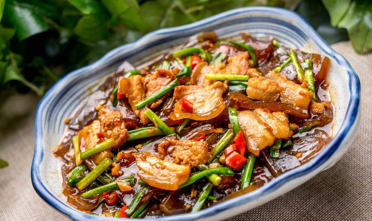 美食推荐:酱香虾仁肠粉,川味土豆粉,五花肉炖粉皮,热干面_豆瓣酱_料酒