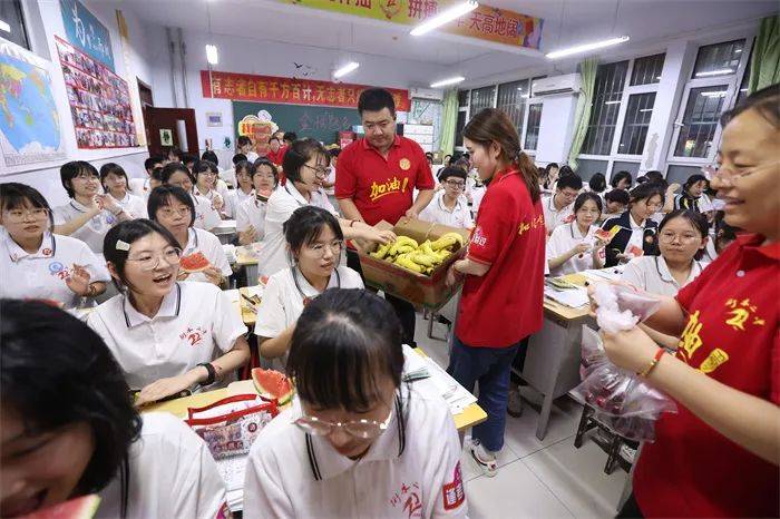 衡水二中2022快乐高考6开心共享瓜果宴