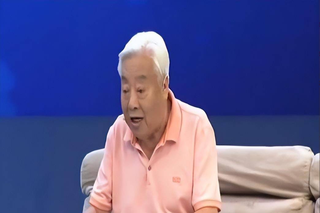 原创如来朱龙广因地道战伤残和妻子结婚54年仍恩爱如初